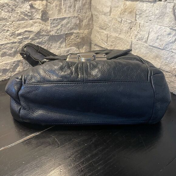 B Makowsky Leather Hobo Shoulder Bag Tote Black Soft Medium Silver Clasp - Picture 9 of 12